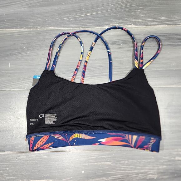 GapFit Strappy Sports Bra Low Support XS - Picture 3 of 9
